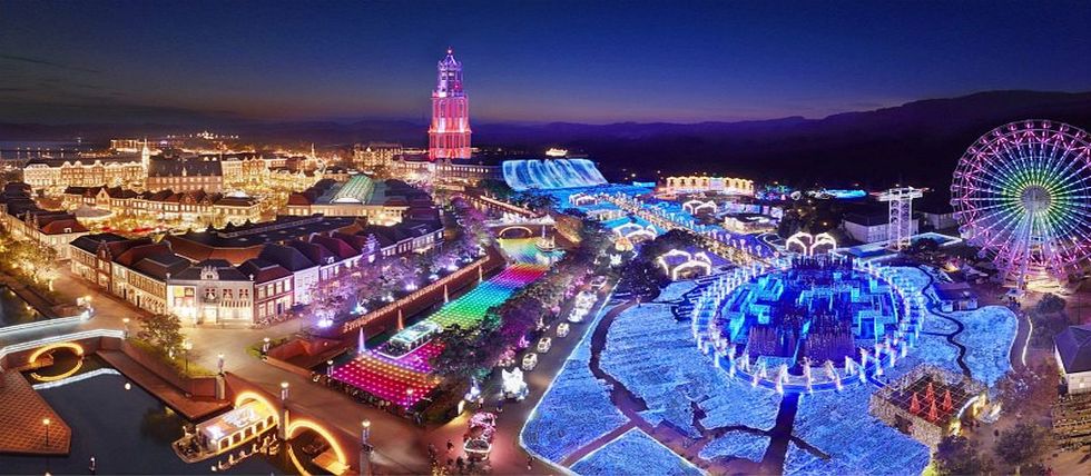 Japan's Huis Ten Bosch Park At Night