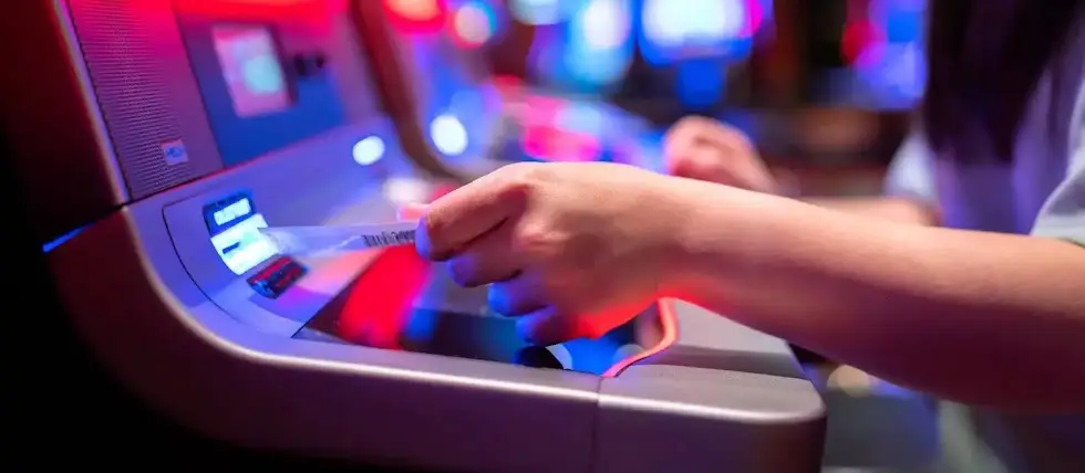 NSW gaming panel calls for more cashless systems